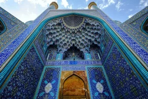 امامم اصفهان: نگین پارس و مقصدی ضروری برای هر مسافر