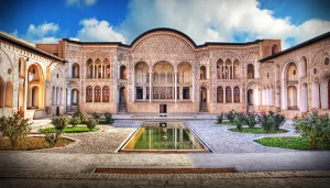 خانه تاریخی طباطبایی‌ها کاشان