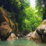 آبشار و حوضچه طبیعی در مسیر تور تنگه خیرود نوشهر