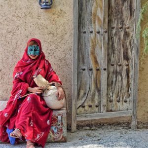 بندر عباس: دروازه جنوب و قلب تپنده هرمزگان 5 تور بندرعباس از مشهد – لباس محلی بندرعباس