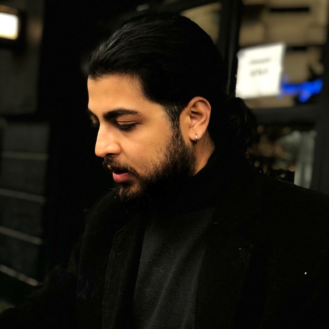 علیرضا میرزایی